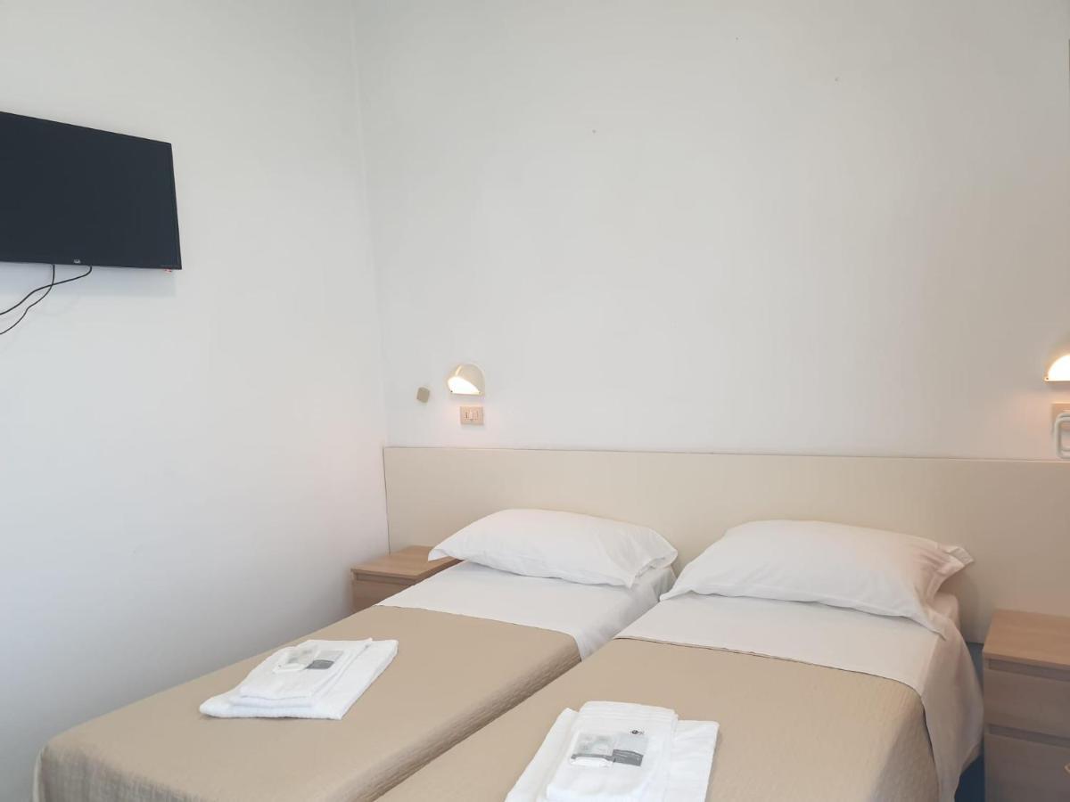 Hotel Baden Baden Rimini Eksteriør billede