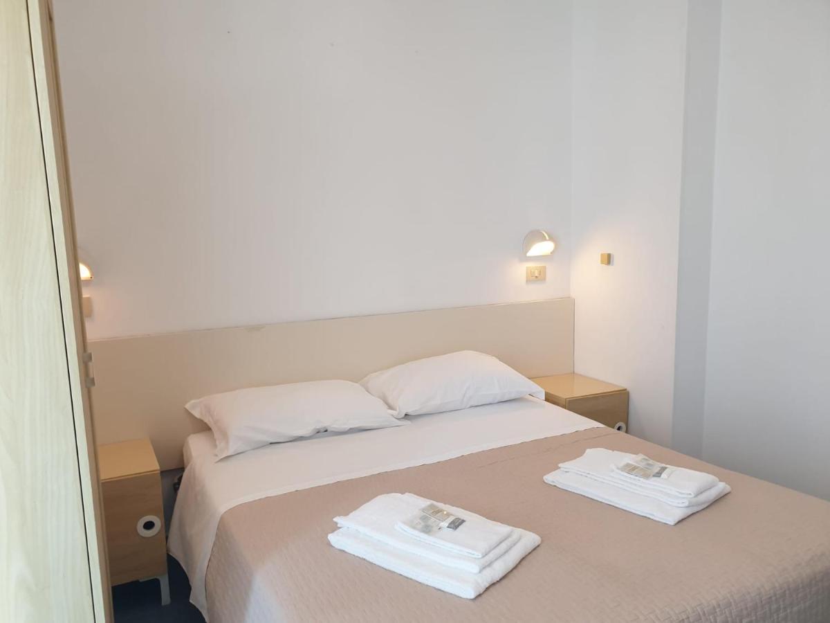 Hotel Baden Baden Rimini Eksteriør billede