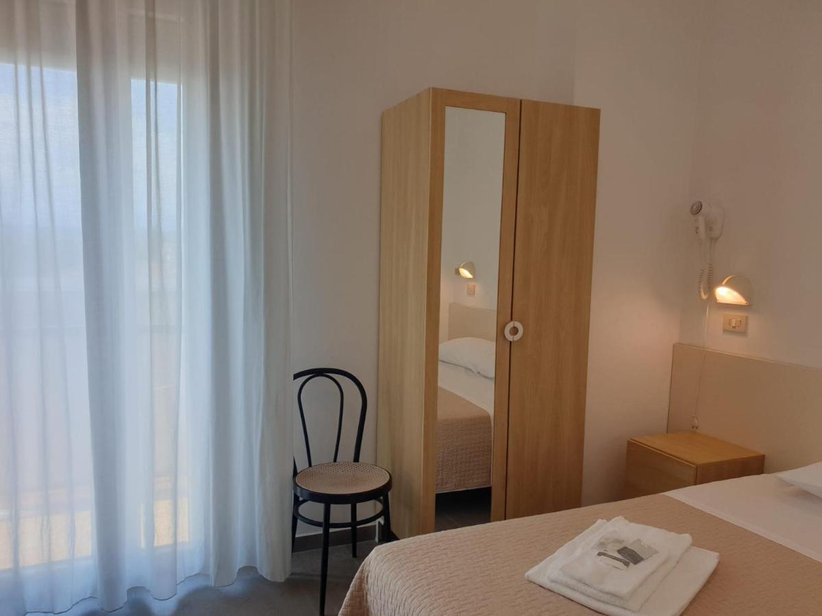 Hotel Baden Baden Rimini Eksteriør billede