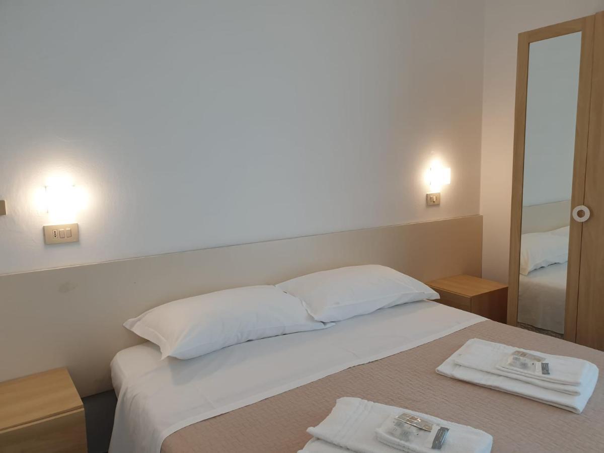 Hotel Baden Baden Rimini Eksteriør billede